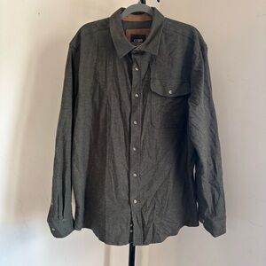 Men's Green Button-Up Shirt